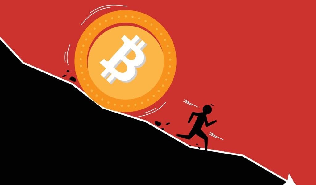 Bitcoin Crash Could Trigger Stock Market Decline In 2025, Warns Expert: 'I'm Very Worried That People Overextended Themselves' - MicroStrategy (NASDAQ:MSTR)